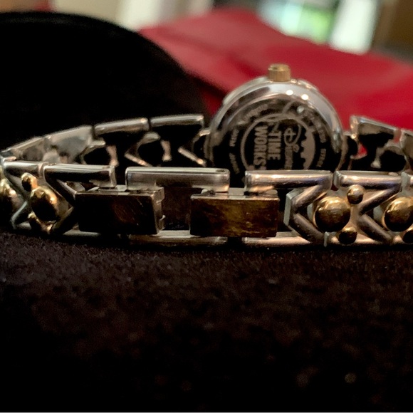 Vintage Disney Time Works Mickey Mouse Watch. - Picture 6 of 8